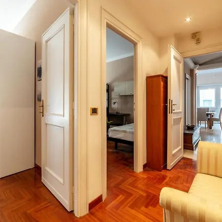 Guesthost - Mm Cipro Elegant Roma